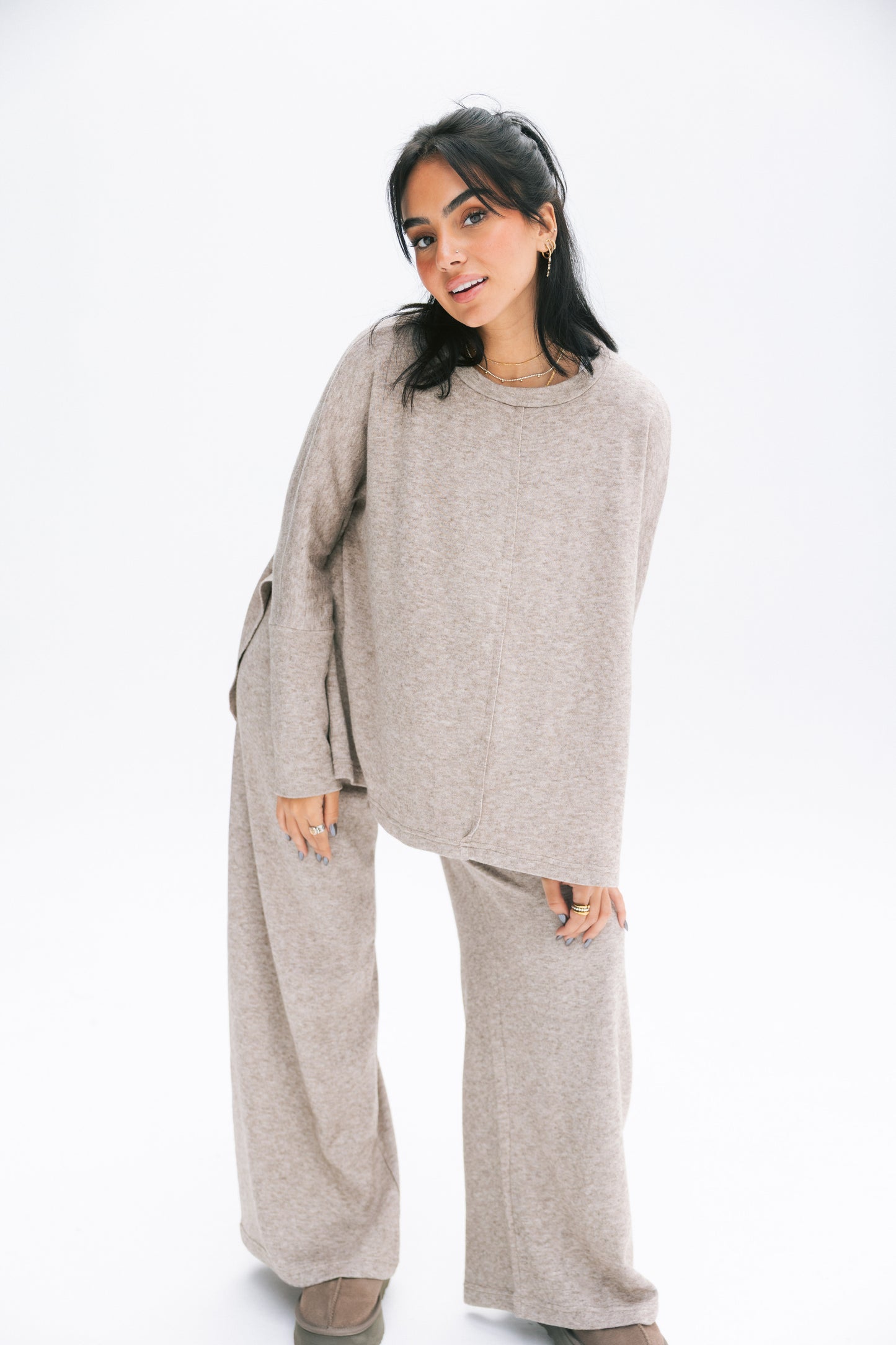 Basic wool set in cafe