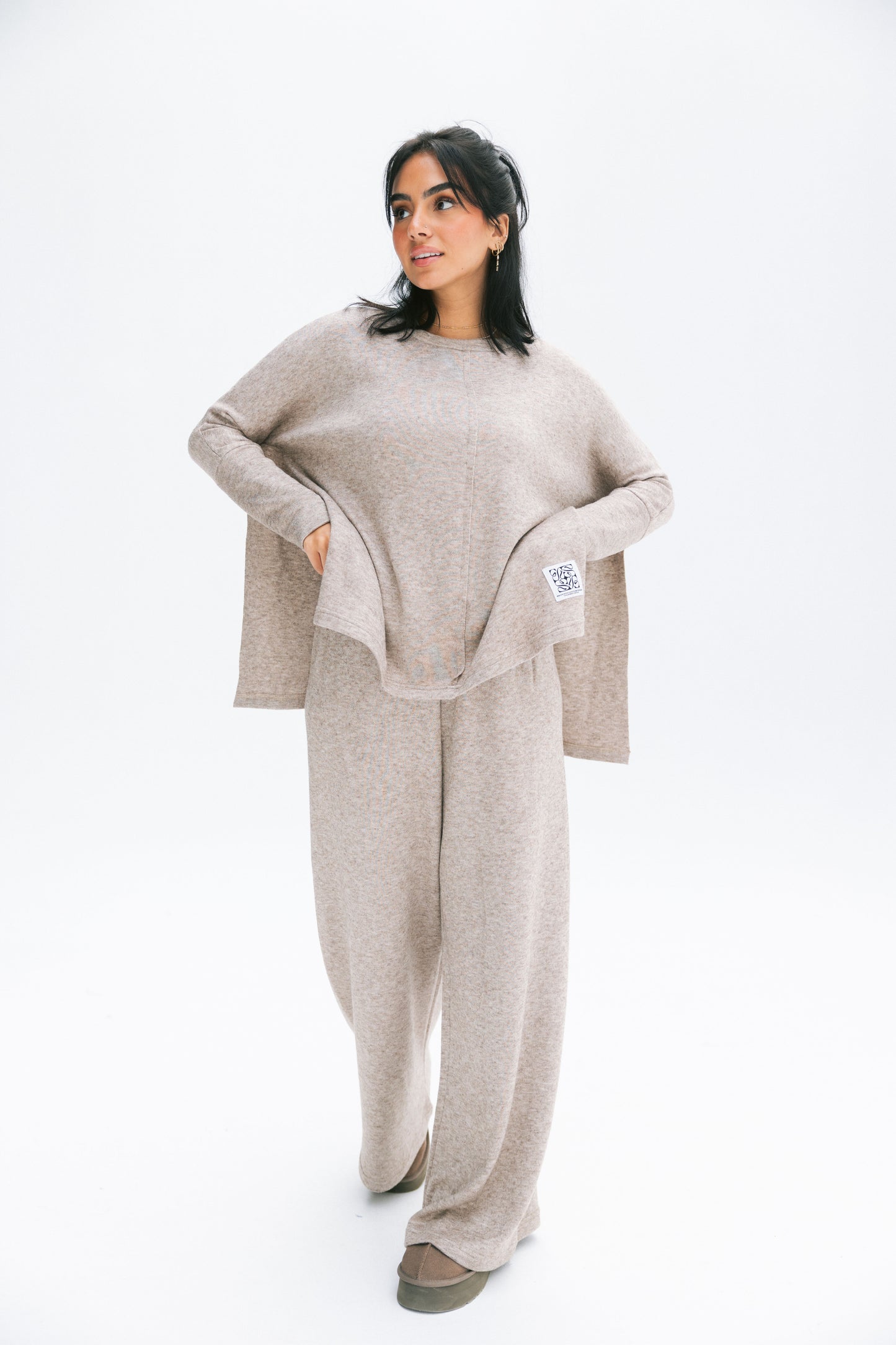 Basic wool set in cafe