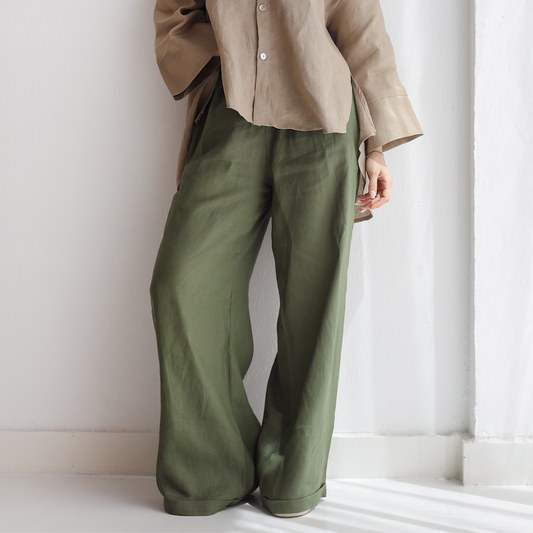 Basic pant in olive