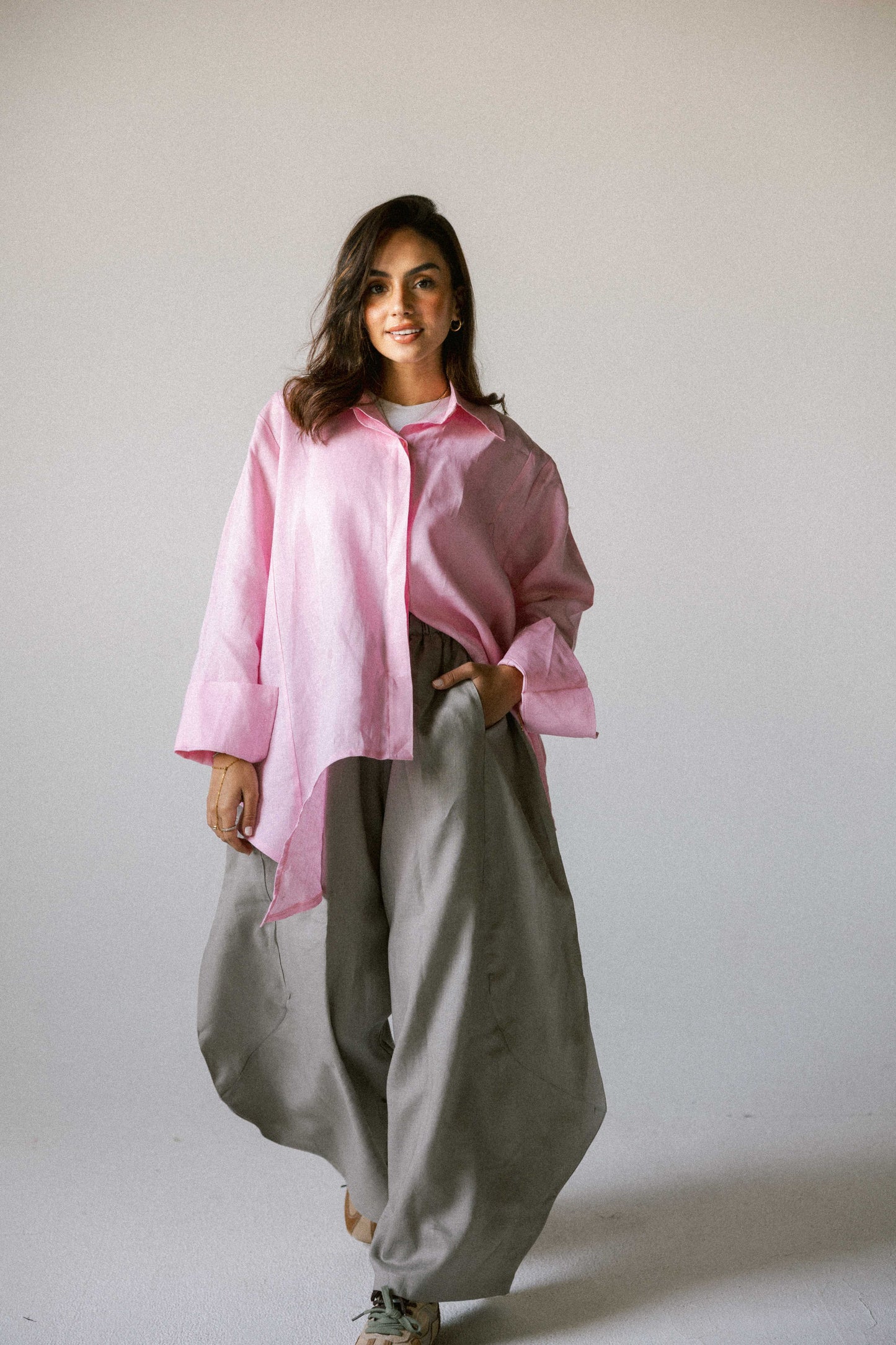 Curved pant in griesh