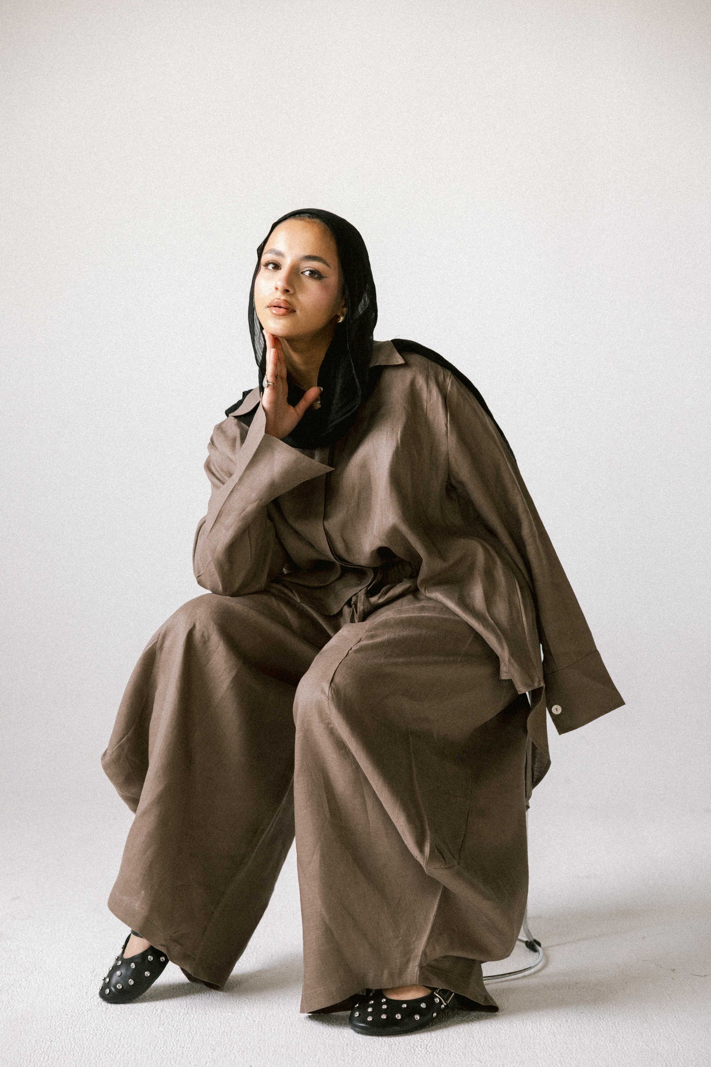 Curved pant in light brown