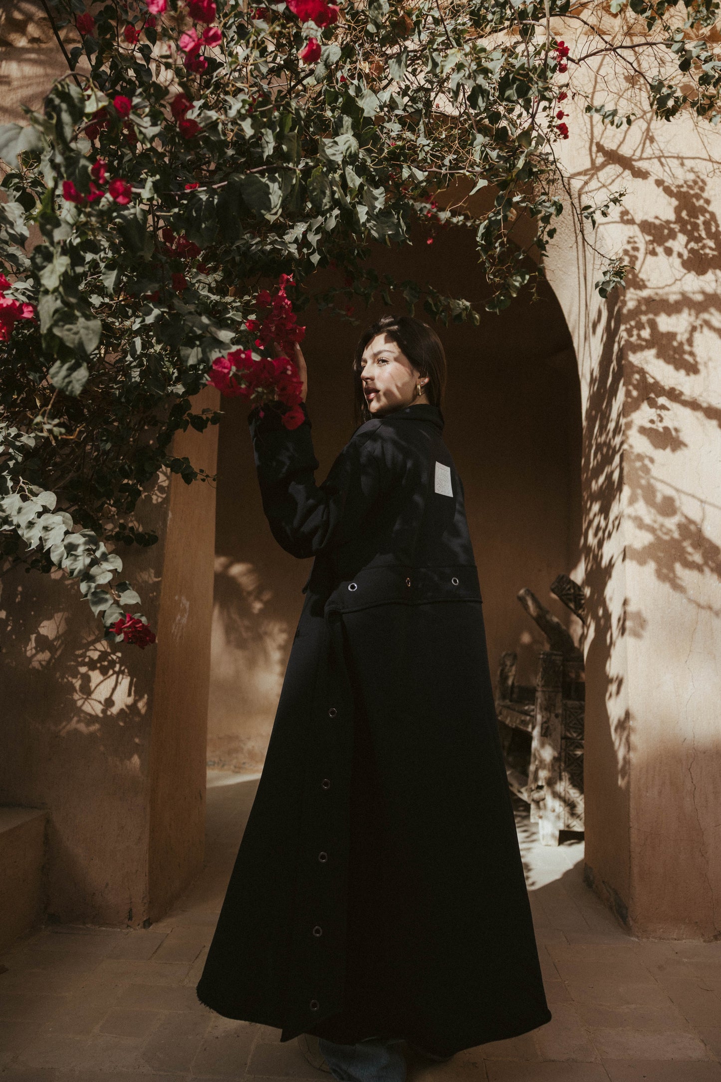 Qessa Kimono In Black